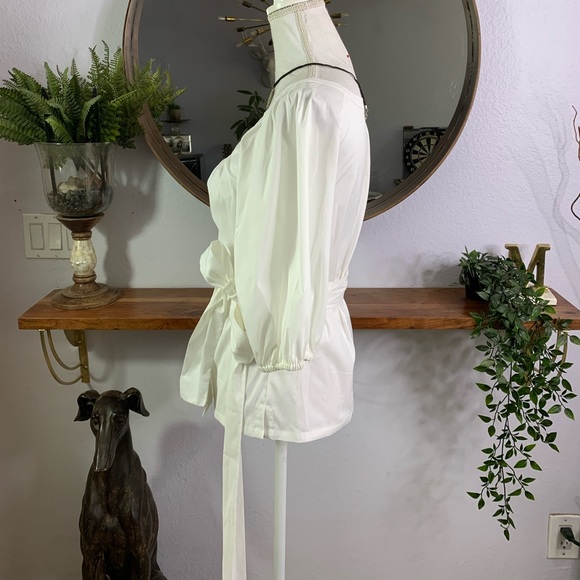 Diane Von Furstenburg white wrap top CUTE! Sz 4 - Picture 3 of 8